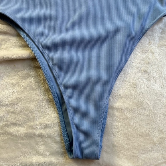One piece periwinkle blue swimsuit - Picture 3 of 3